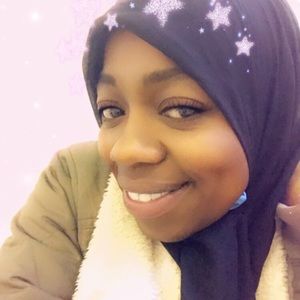 Meet your Posher, Nia